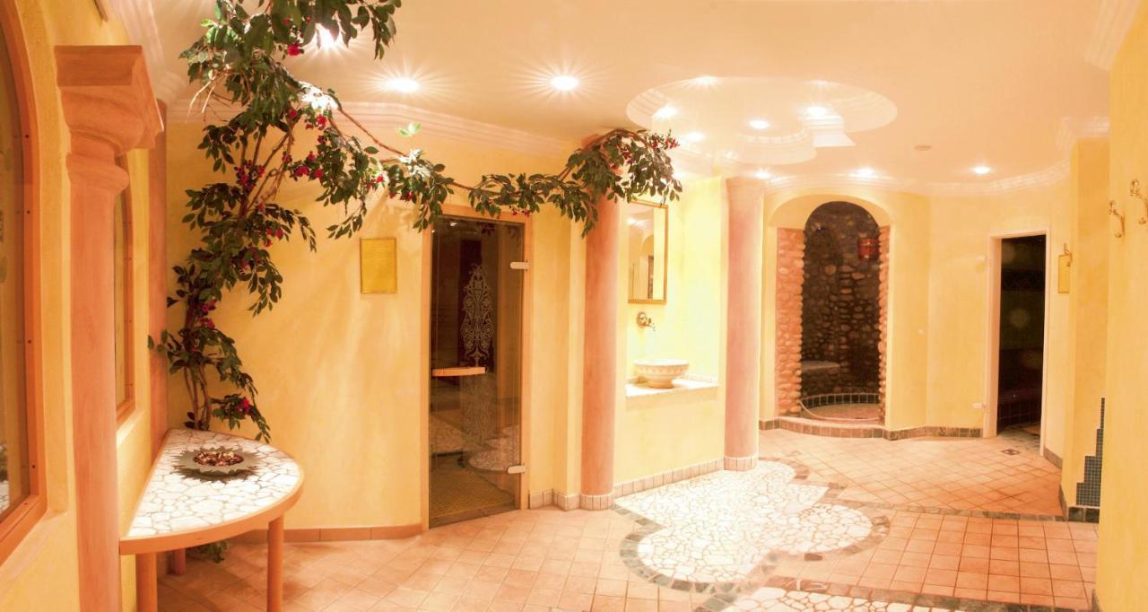 Hotel Floetscherhof Natz-Schabs Kültér fotó